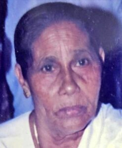 Mariamma W/o N. V. Mathai (Kochu) Ennikkad (8)